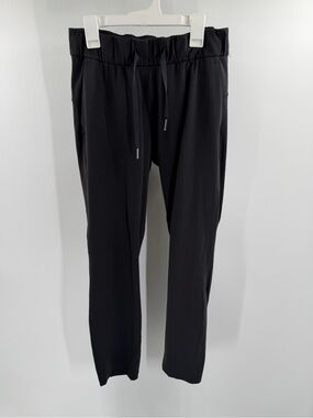 Lululemon On The Fly Black Pull On Activewear Athleisure Pant Size 4 27” inseam